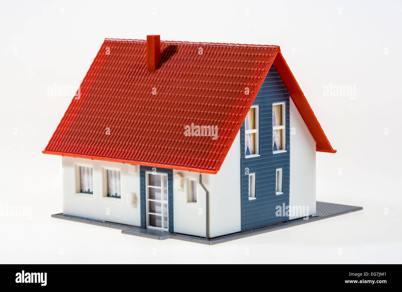 Immagine simbolica, home, casa, settore immobiliare, plastica modello di casa, Foto Stock