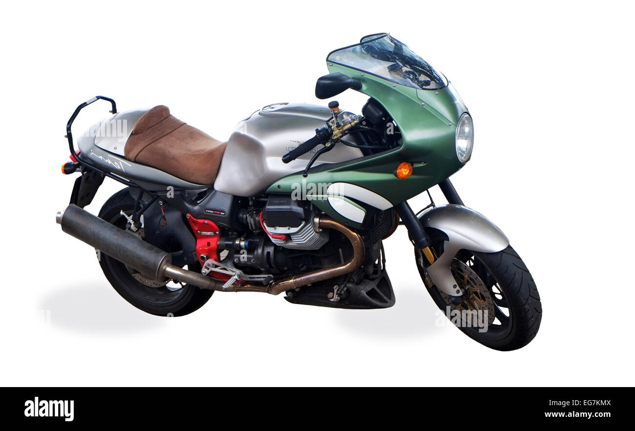 Un ritaglio di una potente Moto Guzzi Cafe racer moto parcheggiata sul marciapiede in Dublino Irlanda Foto Stock