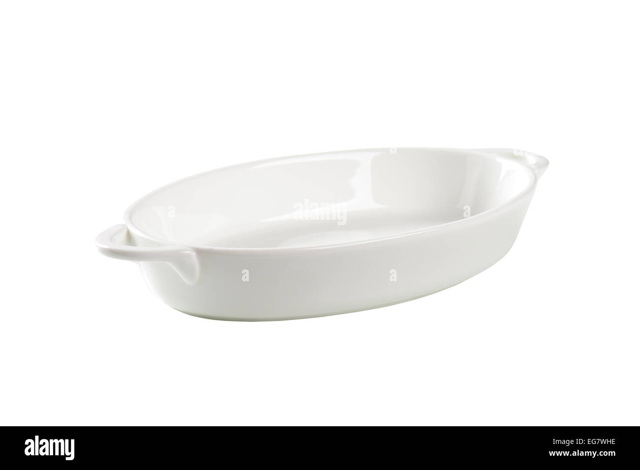 Bianco ovale piatto in ceramica isolata su bianco Foto Stock