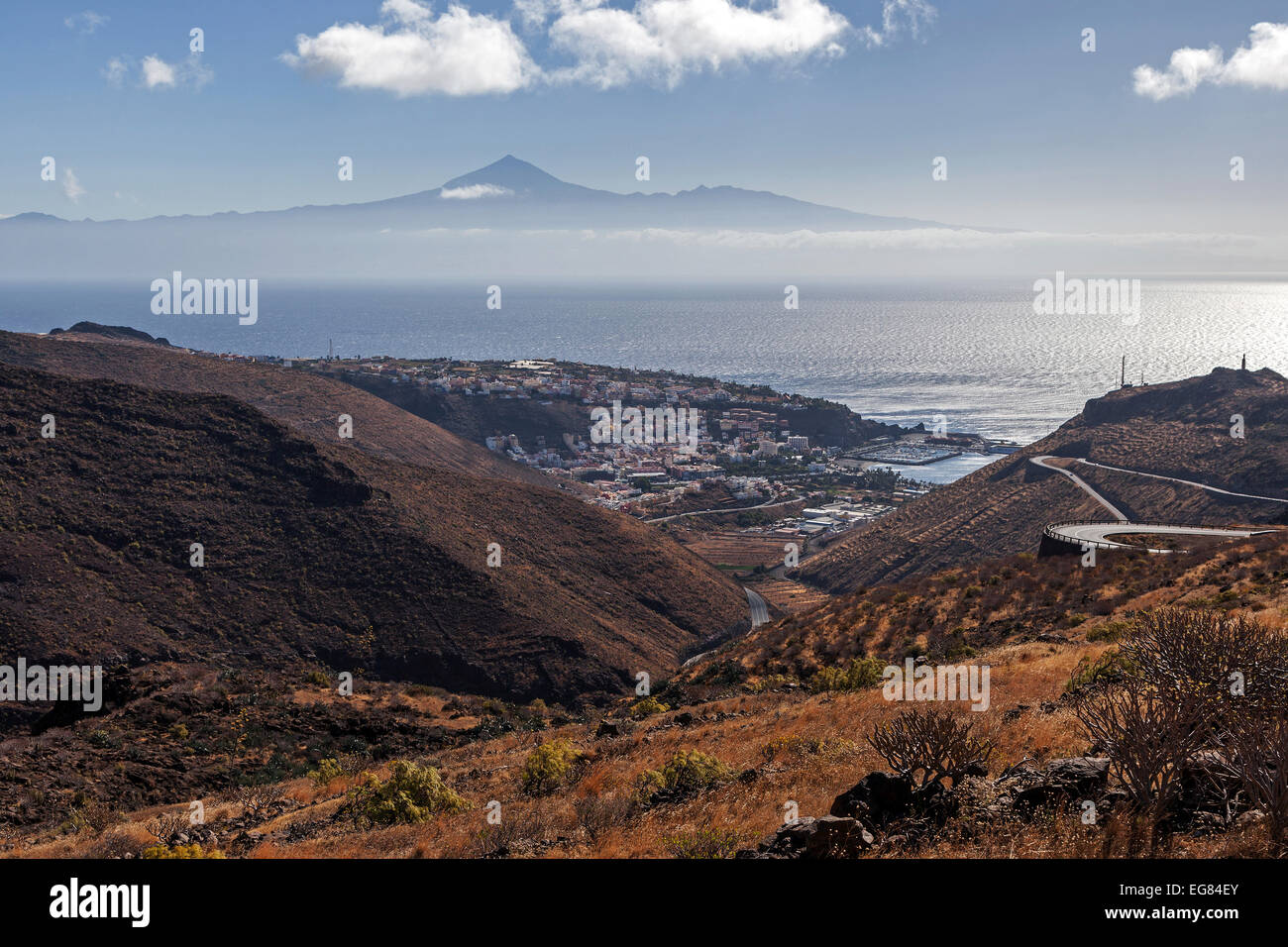 Vedute di San Sebastian, Atlantico e sulla Teide Tenerife, La Gomera, isole Canarie, Spagna Foto Stock