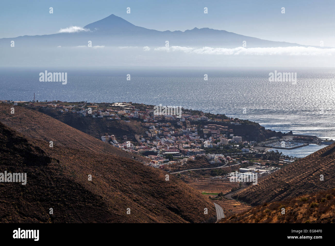 Vedute di San Sebastian, Atlantico e sulla Teide Tenerife, La Gomera, isole Canarie, Spagna Foto Stock