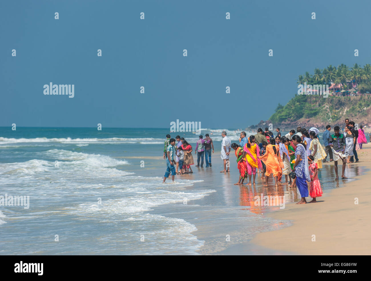 VARKALA Kerala, India - gennaio, 22: CIndian persone a Varkala Beach in gennaio, 22, 2013, in Kerala, India Foto Stock