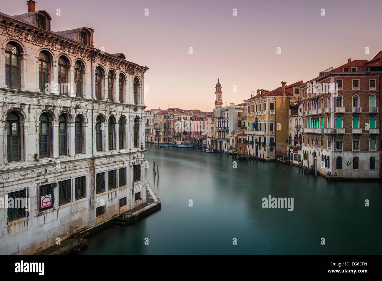 Vista del Canal Grande di sunrise, Venezia, Veneto, Italia Foto Stock