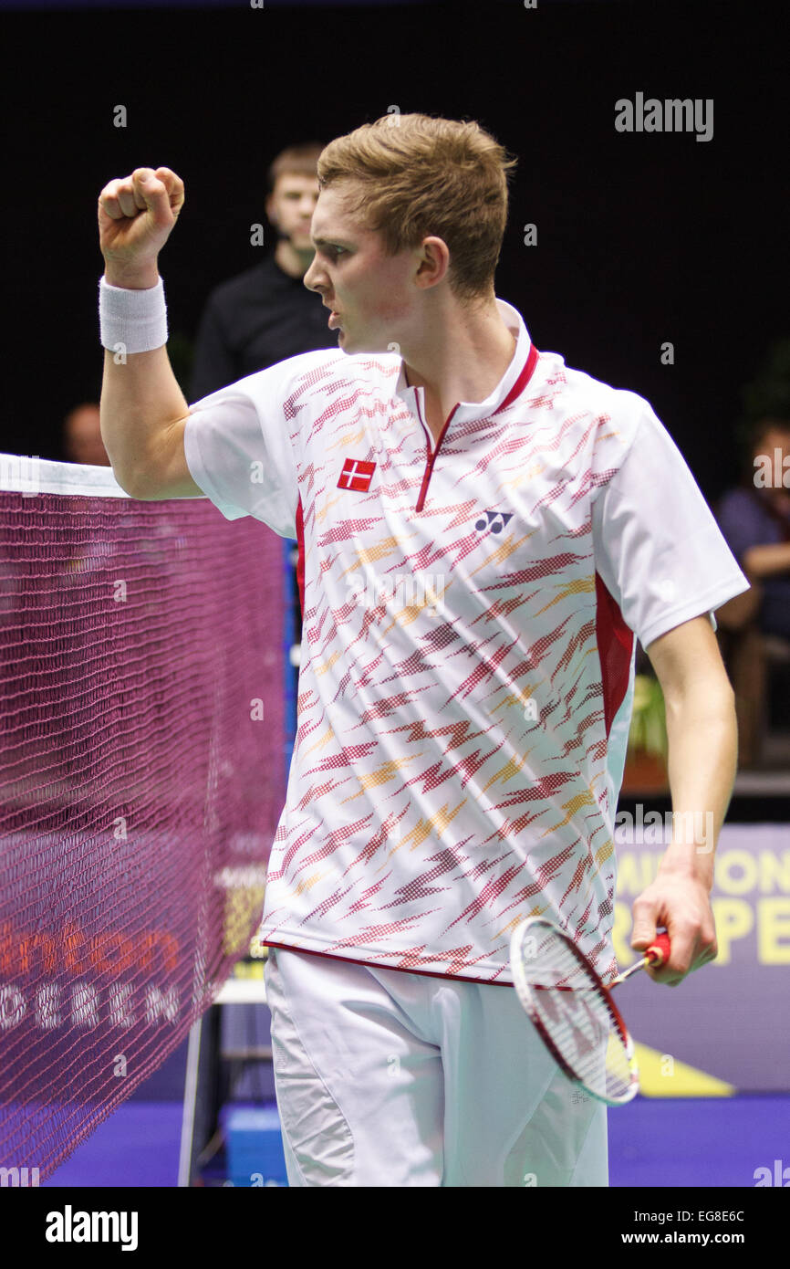 LEUVEN, Belgio, 14/02/2015. Badminton player Viktor Axlsen (Danimarca, nella foto) celebra dopo aver battuto Dieter Domke della Germania nelle semifinali del misto europeo Campionati del Team in Leuven, 2015. Foto Stock