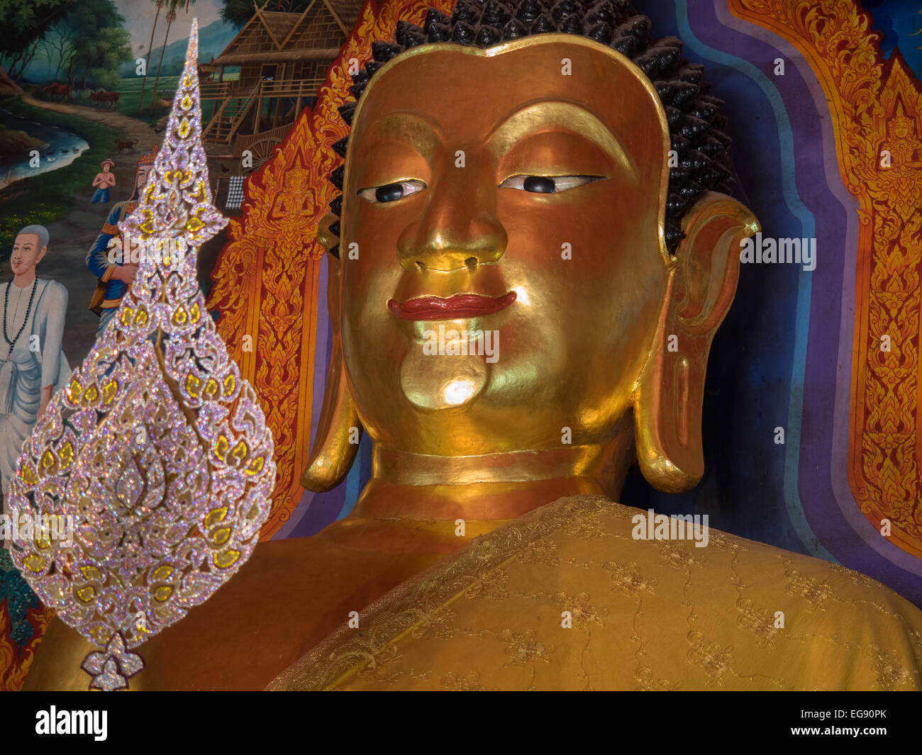 Statue di Buddha a tempio Doi Suthep in Chiang Mai Thailandia Foto Stock