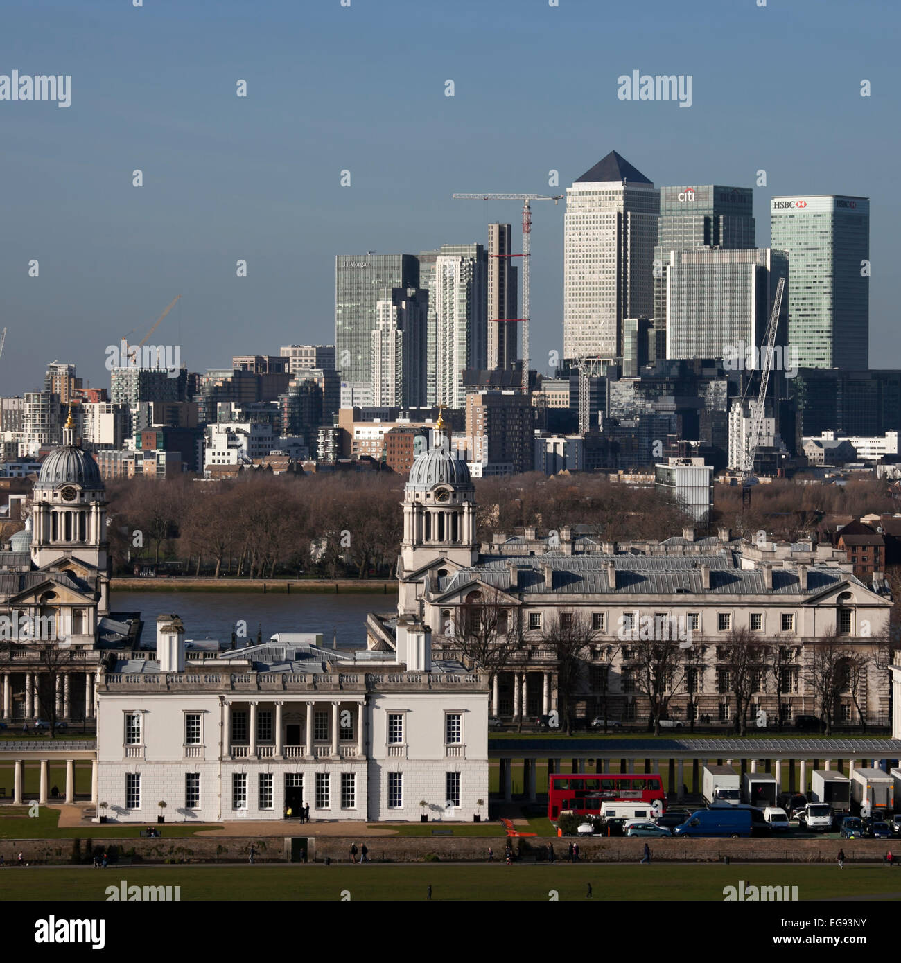 LONDON, Regno Unito - 26 Maggio 2013: la magnifica vista dall'Osservatorio di Greenwich prendendo in luoghi come i Docklands, Canary Wharf Foto Stock