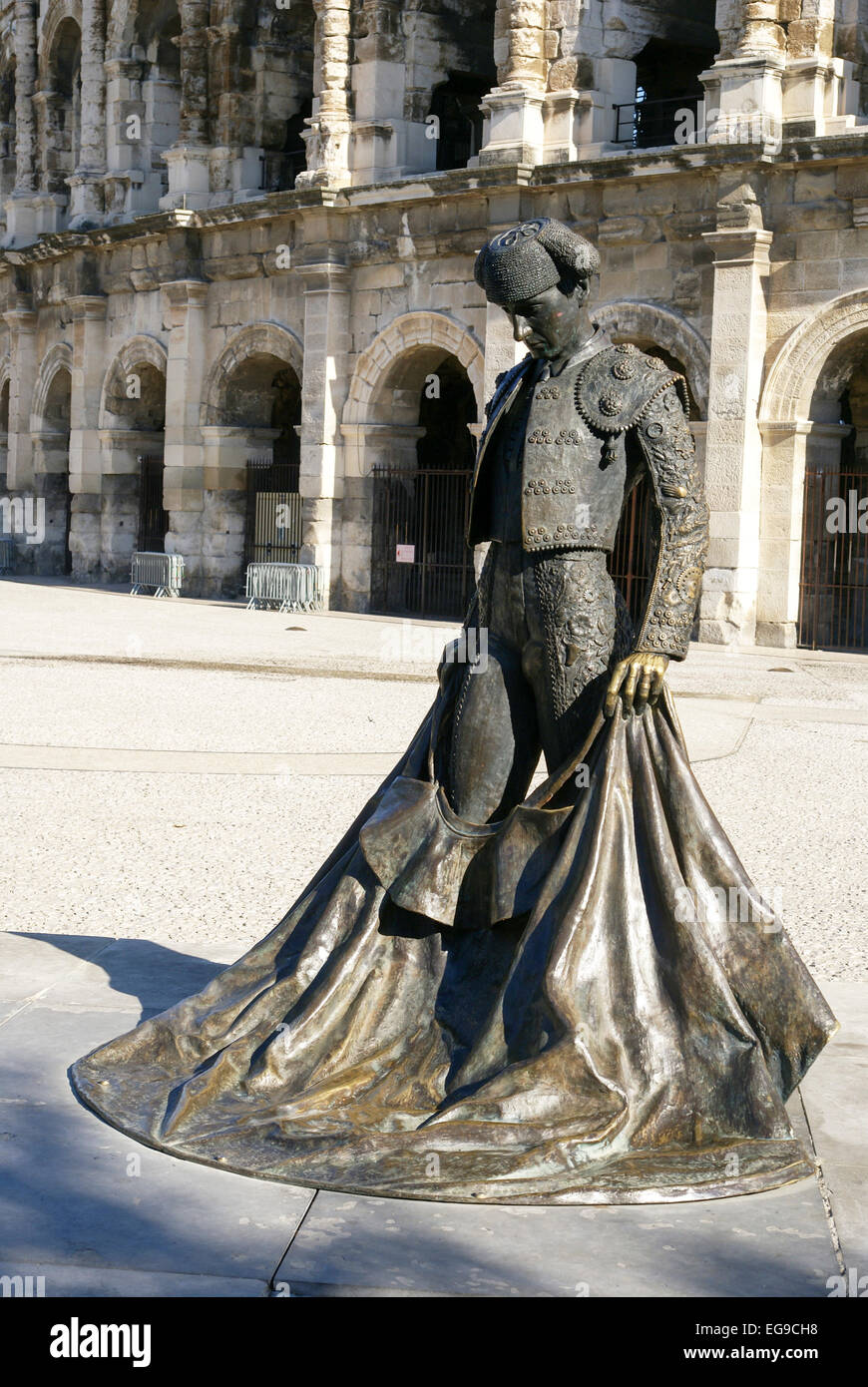 Nimes, Languedoc-Roussillon, Francia l'antico anfiteatro Foto Stock
