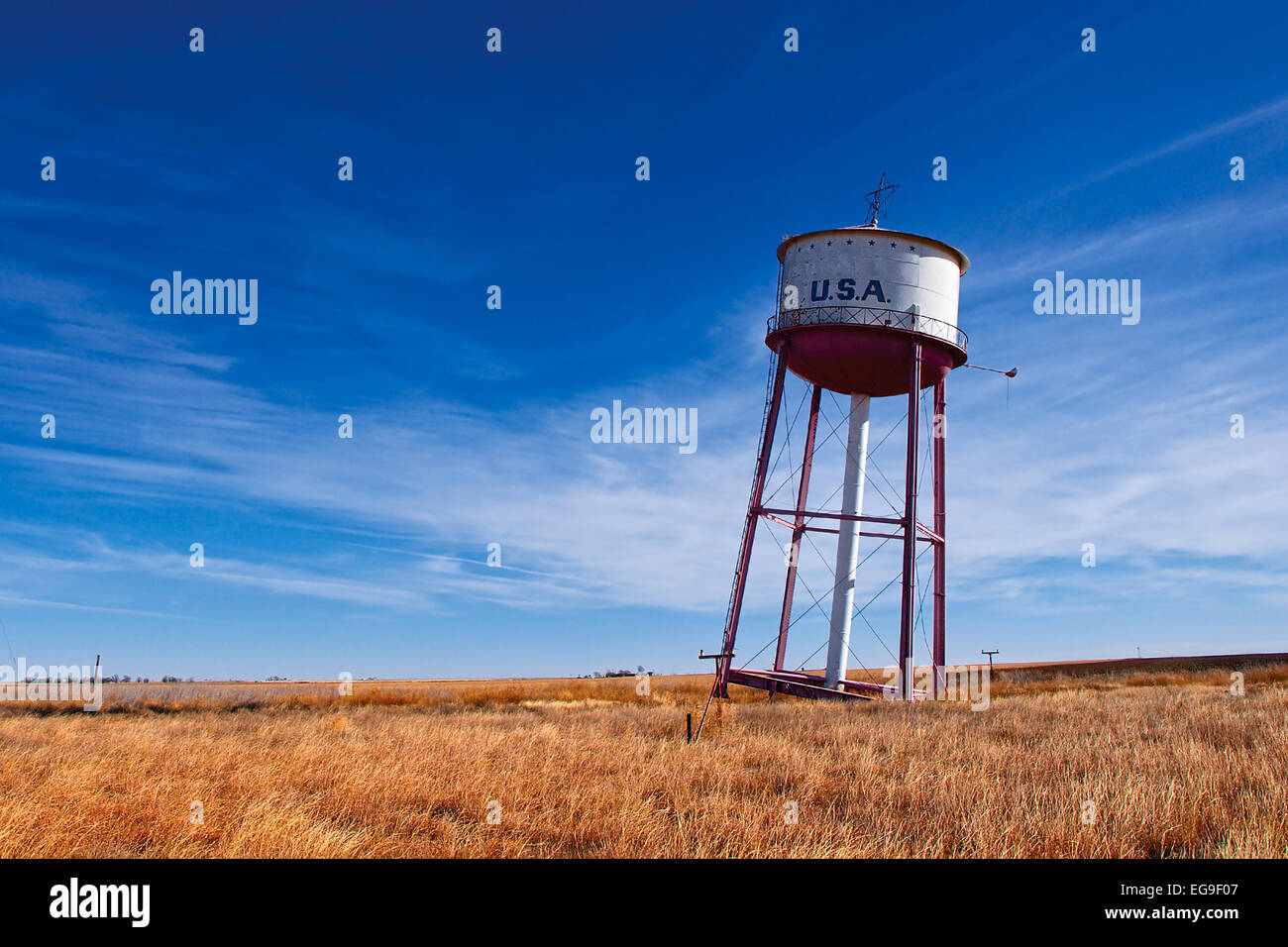 Torre dell'acqua pendente in Field, Texas, Stati Uniti Foto Stock