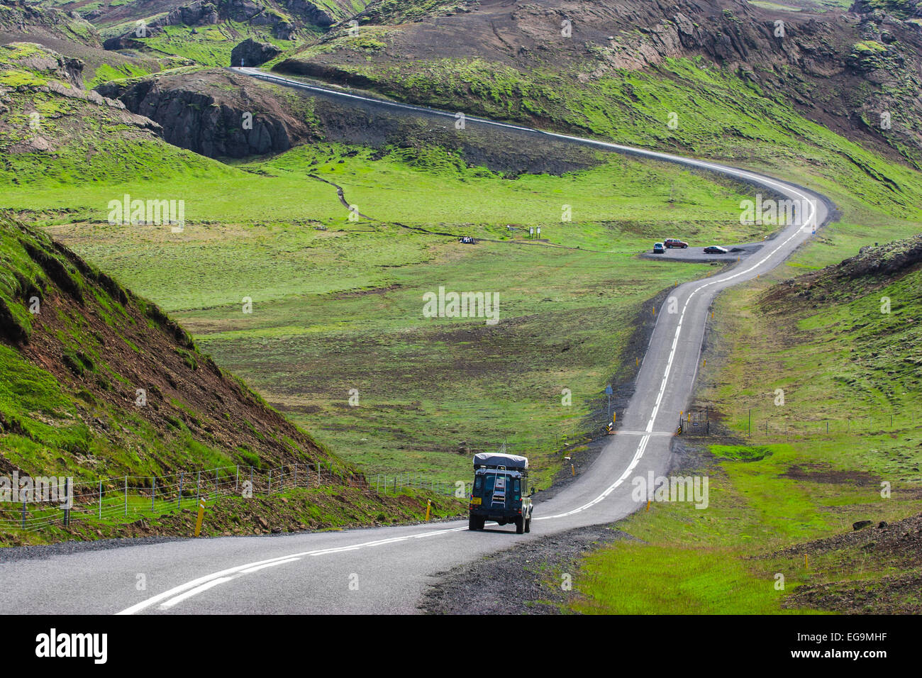 Strada panoramica nei pressi di Nesjavellir , Islanda Foto Stock