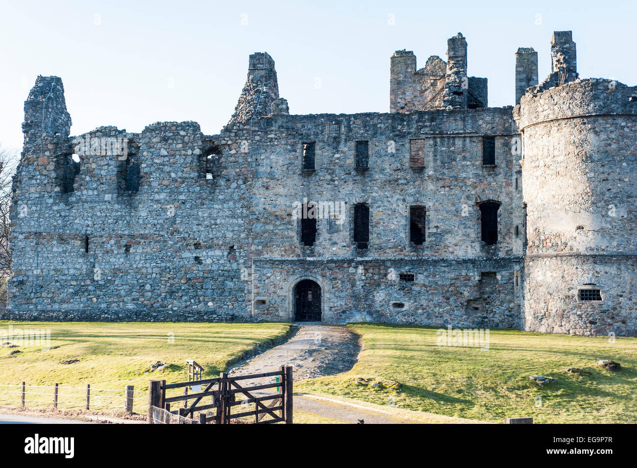 Balvenie Castle, vista frontale Foto Stock