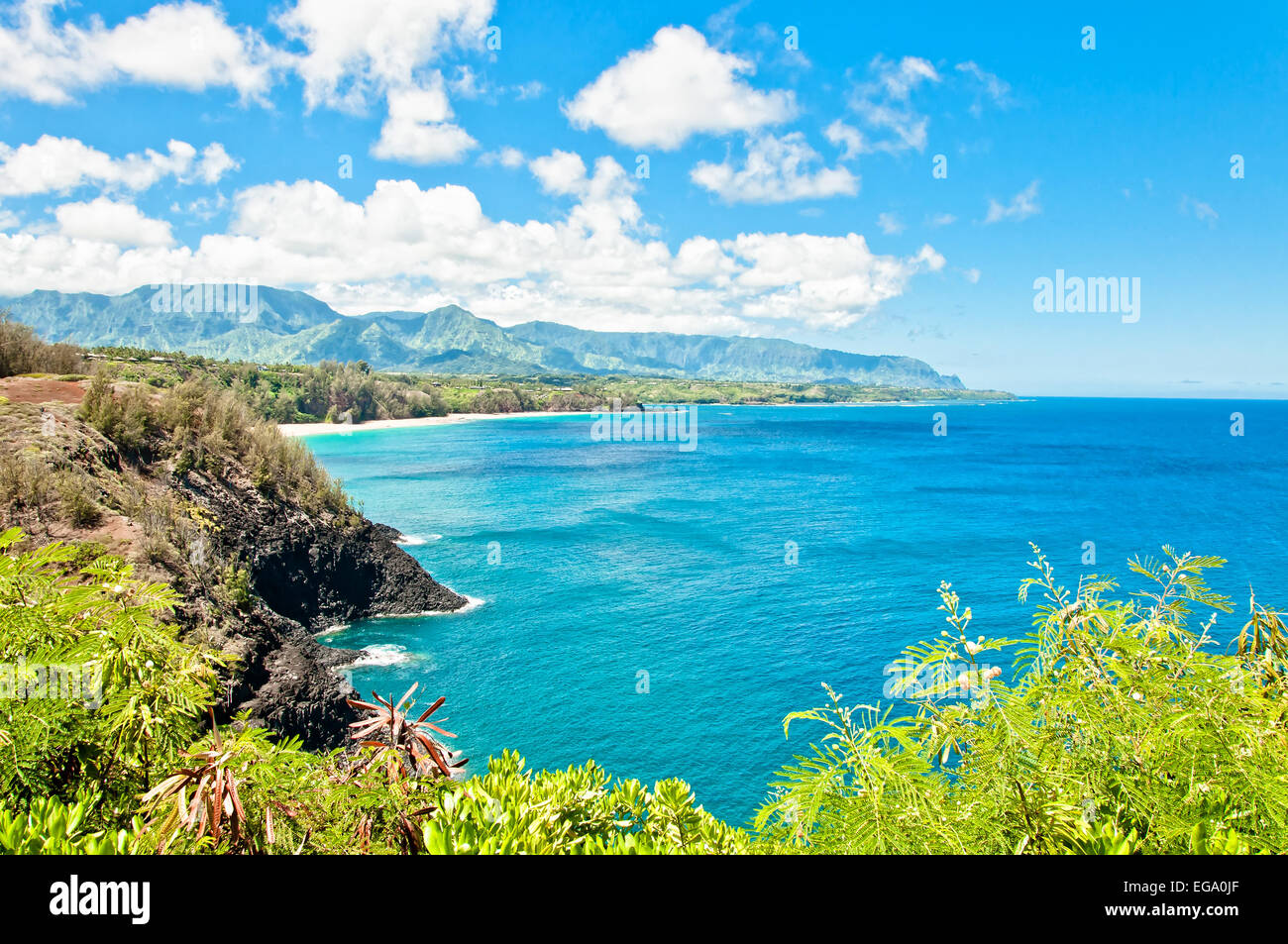 Kauai North Shore in una giornata di sole, isole Hawaii Foto Stock