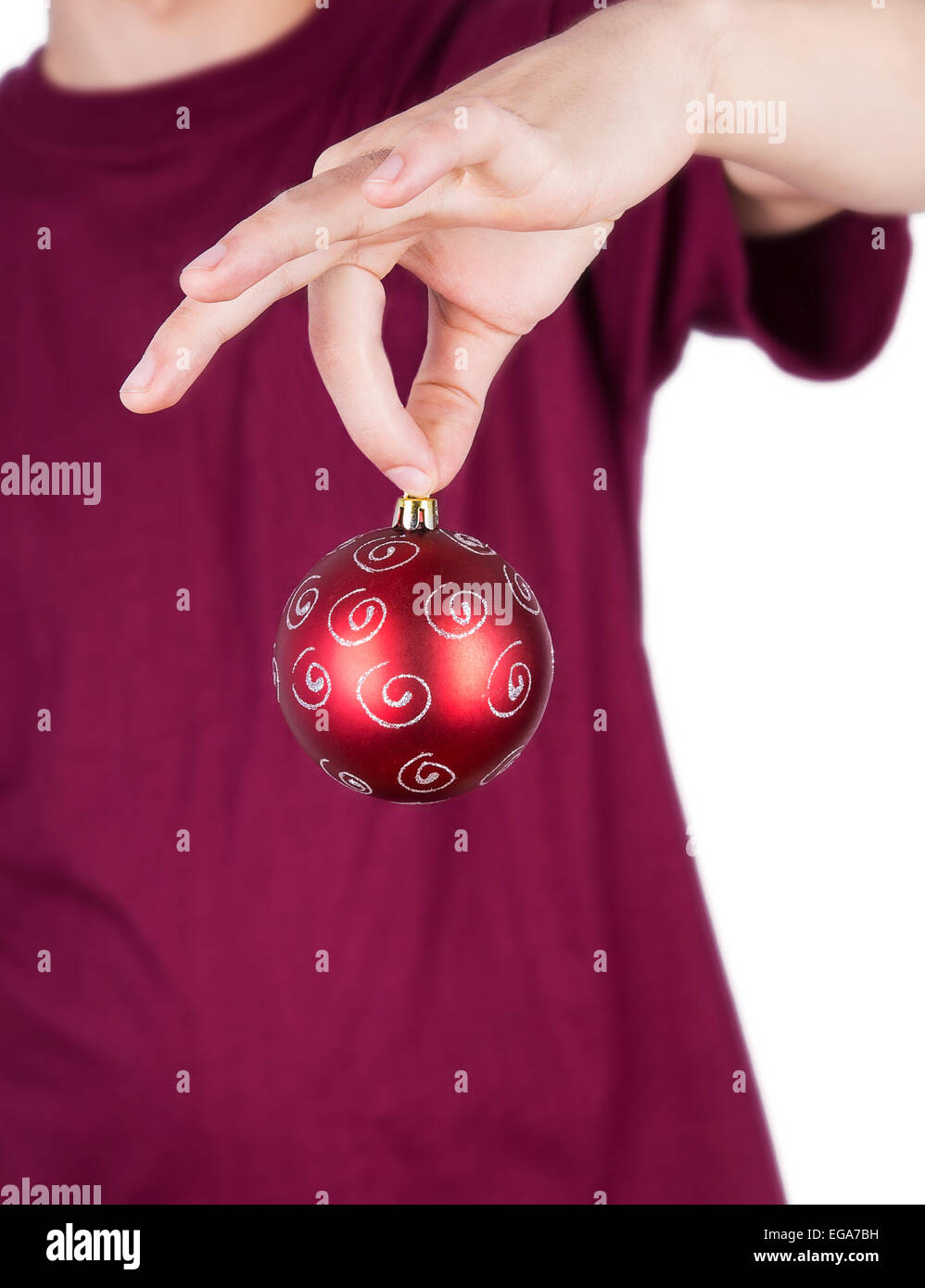 Uomo T-shirt palla di Natale isolato su sfondo bianco Foto Stock