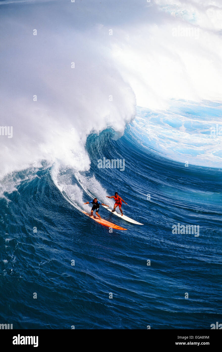 Waimea Bay, surf, North Shore Oahu, Hawaii, solo uso editoriale nessun modello di rilascio Foto Stock