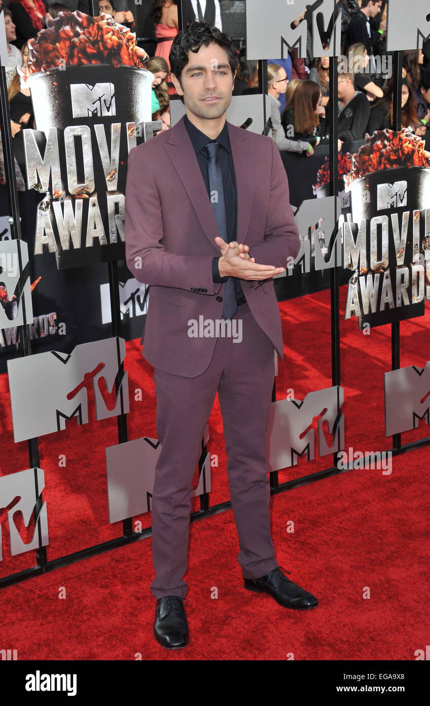 LOS ANGELES, CA - 13 Aprile 2014: Adrian Grenier al 2014 MTV Movie Awards presso il Nokia Theatre LA LIVE. Foto Stock