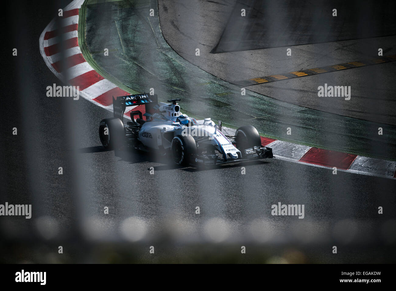 Barcellona, Spagna. Il 19 febbraio, 2015. SUSIE WOLFF (GBR) aziona una Williams durante il giorno 01 di Formula Uno test pre-stagione sul Circuito de Catalunya di Barcellona Foto Stock