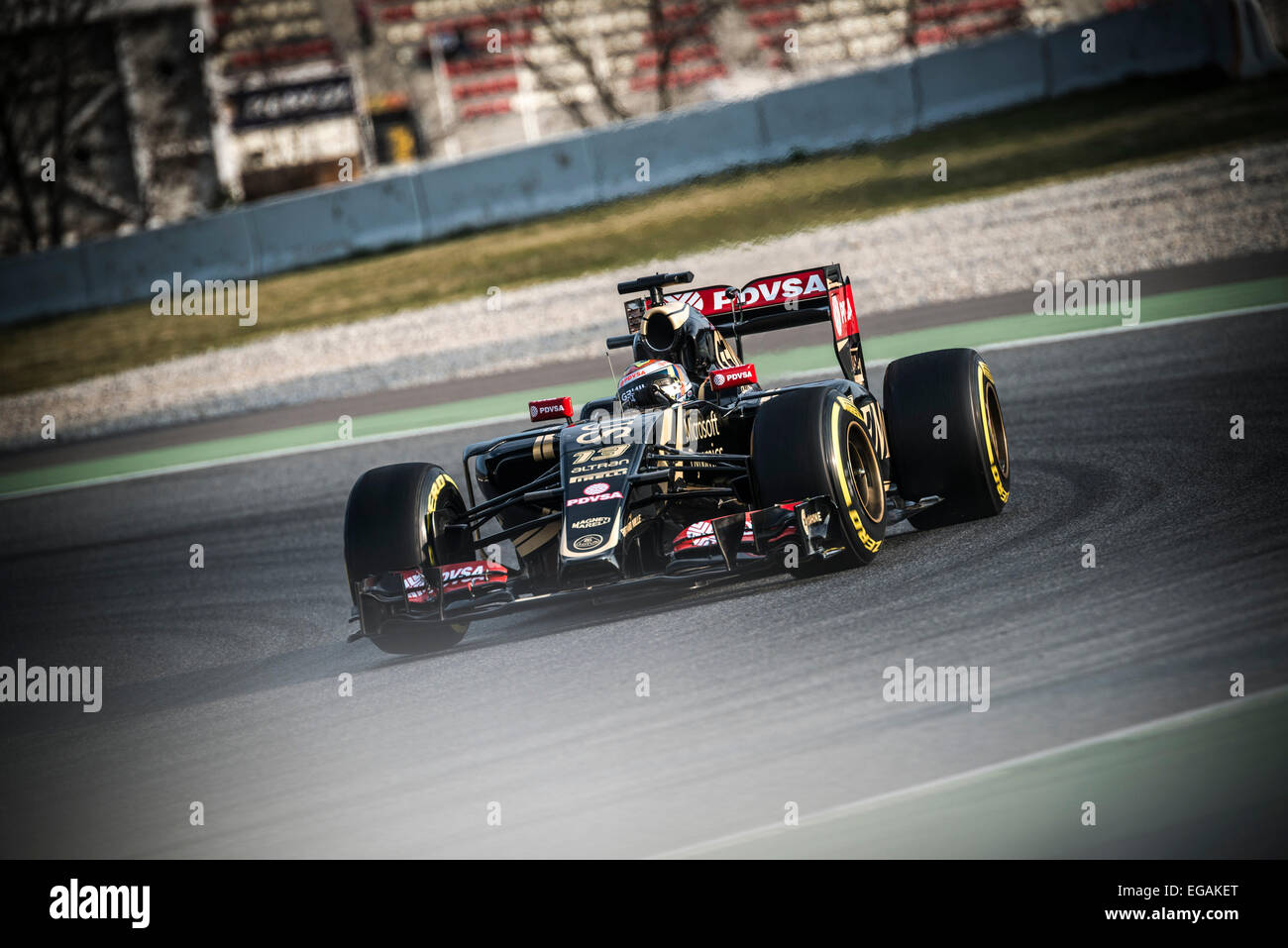 Barcellona, Spagna. Il 19 febbraio, 2015. PASTOR MALDONADO (VEN) aziona una Lotus durante il giorno 01 di Formula Uno test pre-stagione sul Circuito de Catalunya di Barcellona Foto Stock