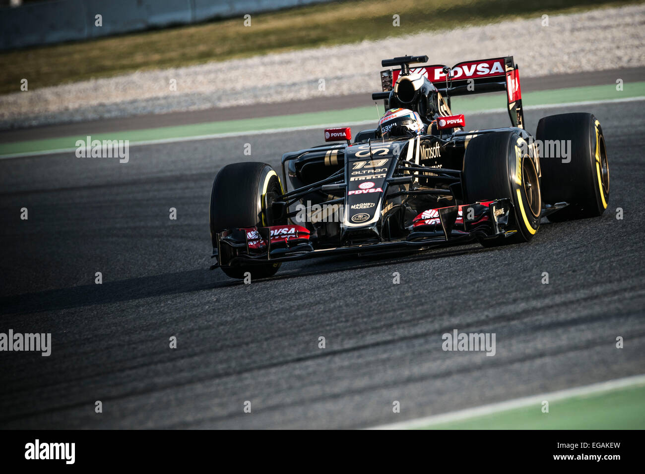 Barcellona, Spagna. Il 19 febbraio, 2015. PASTOR MALDONADO (VEN) aziona una Lotus durante il giorno 01 di Formula Uno test pre-stagione sul Circuito de Catalunya di Barcellona Foto Stock