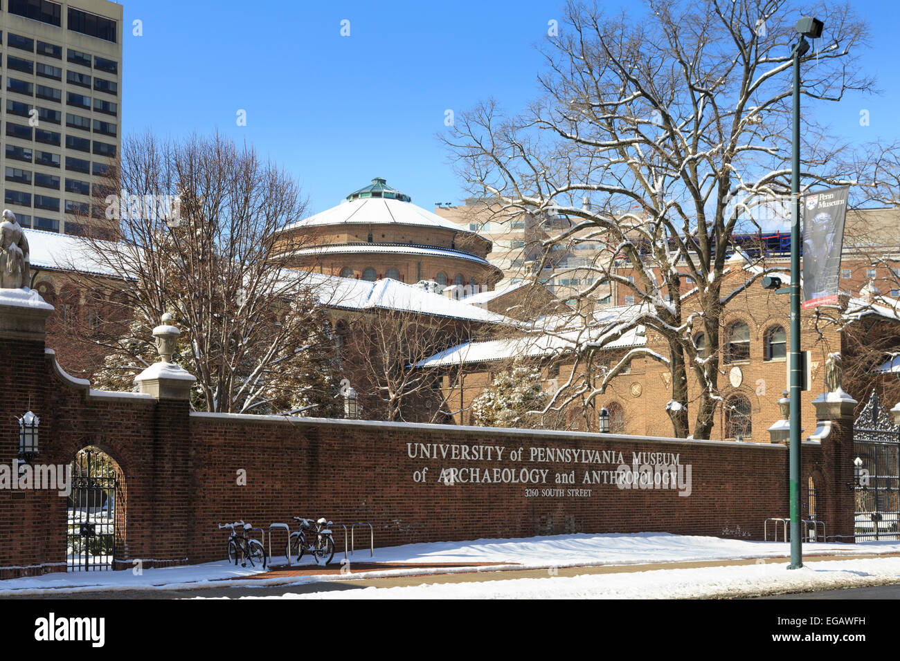 University of Pennsylvania Museo di Archeologia e Antropologia in inverno, Philadelphia, Pennsylvania, STATI UNITI D'AMERICA Foto Stock