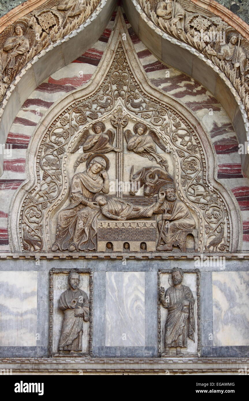 Bassorilievo su San Marco nella cattedrale di Venezia, Italia Foto Stock
