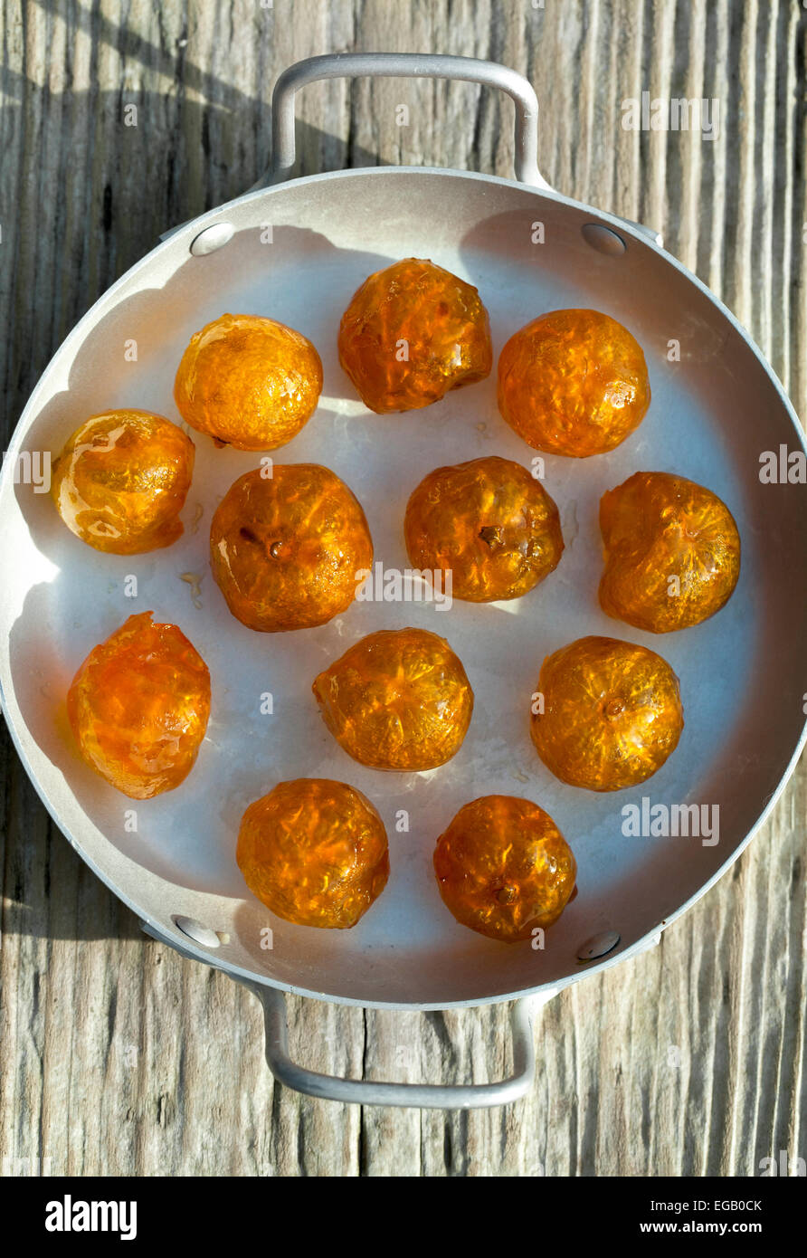 Conserve di frutta candita Kumquat frutta di arancia - una specialità di Hoi An Foto Stock