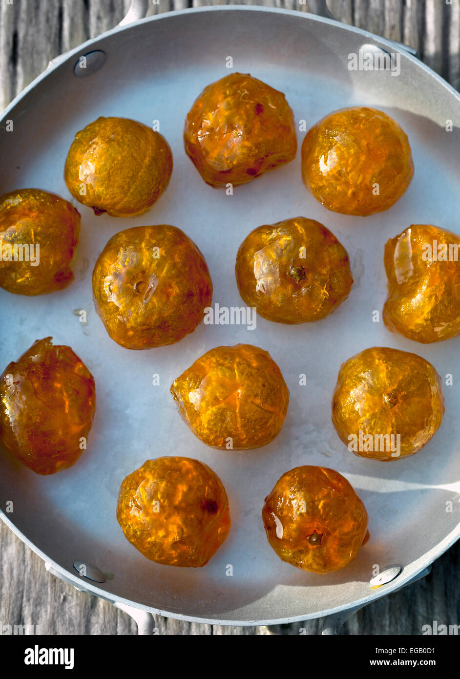 Conserve di frutta candita Kumquat frutta di arancia - una specialità di Hoi An Foto Stock