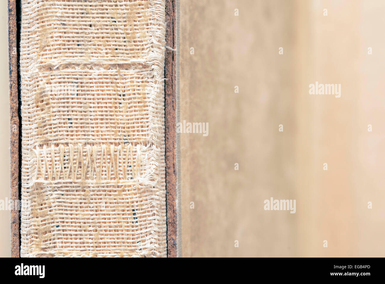 Vintage book binder con focus sulle filettature Foto Stock