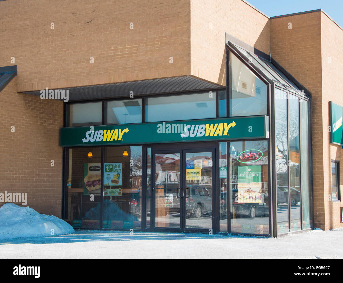 Metropolitana Ristorante in inverno a Toronto, Ontario Foto Stock