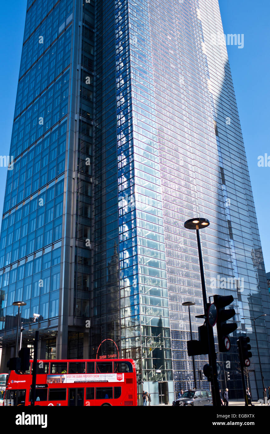 La torre di airone (ufficialmente 110 Bishopsgate) è un grattacielo commerciale a Londra.sorge a 230 metri (755 ft) di altezza,London EC3 Foto Stock