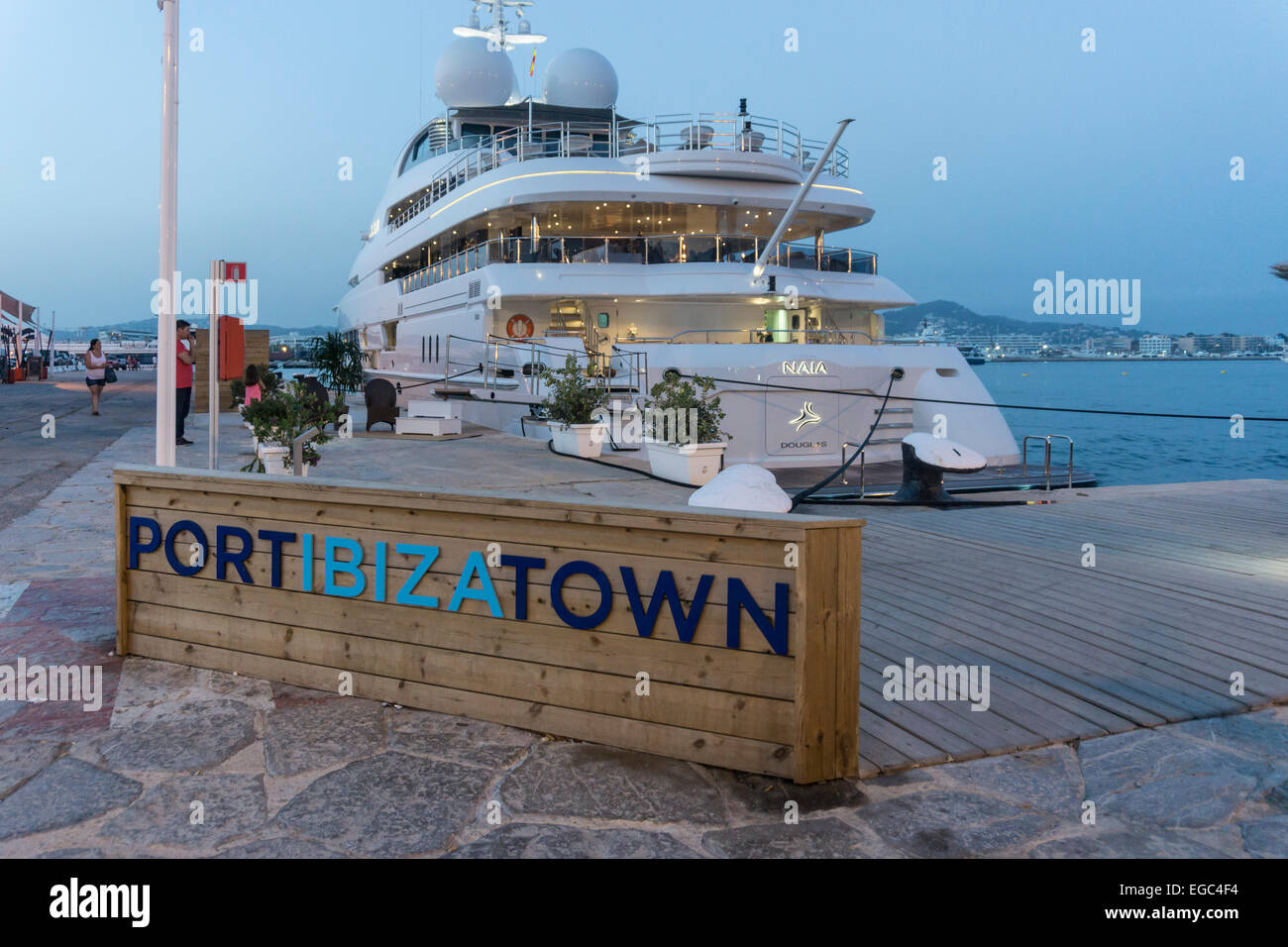 Yacht charter immagini e fotografie stock ad alta risoluzione - Alamy