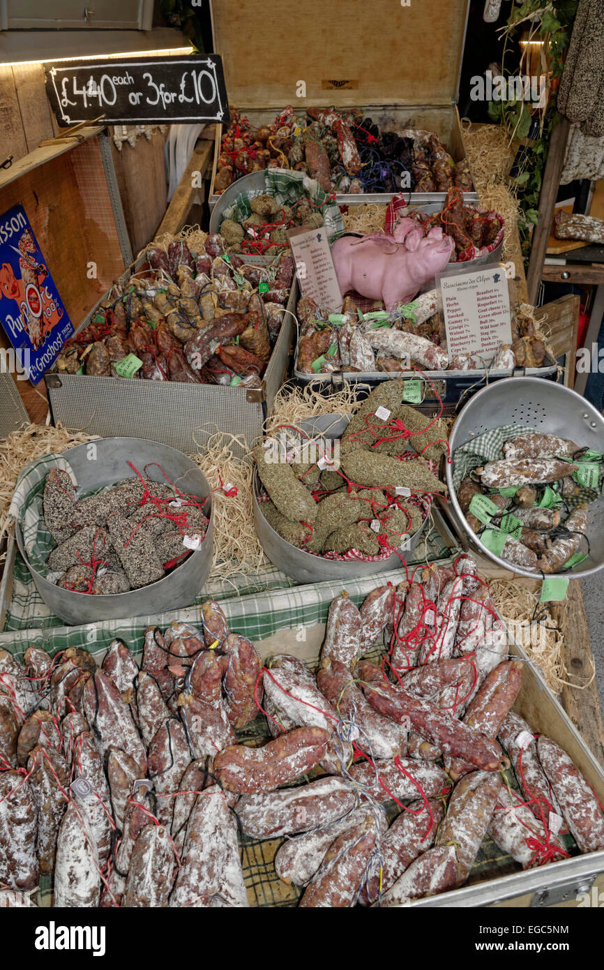 Il cibo gourmet, salsicce, distretto di mercato, Londra, Regno Unito Foto Stock