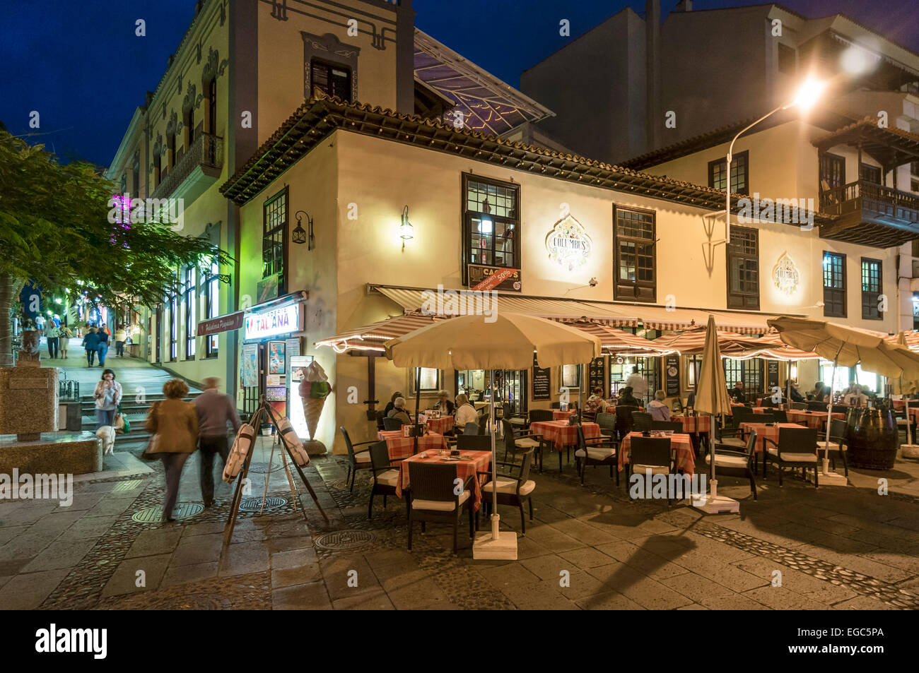 Puerto de la Cruz, Cafe Columbus, ristorante, persone, Isole Canarie, Spagna Foto Stock