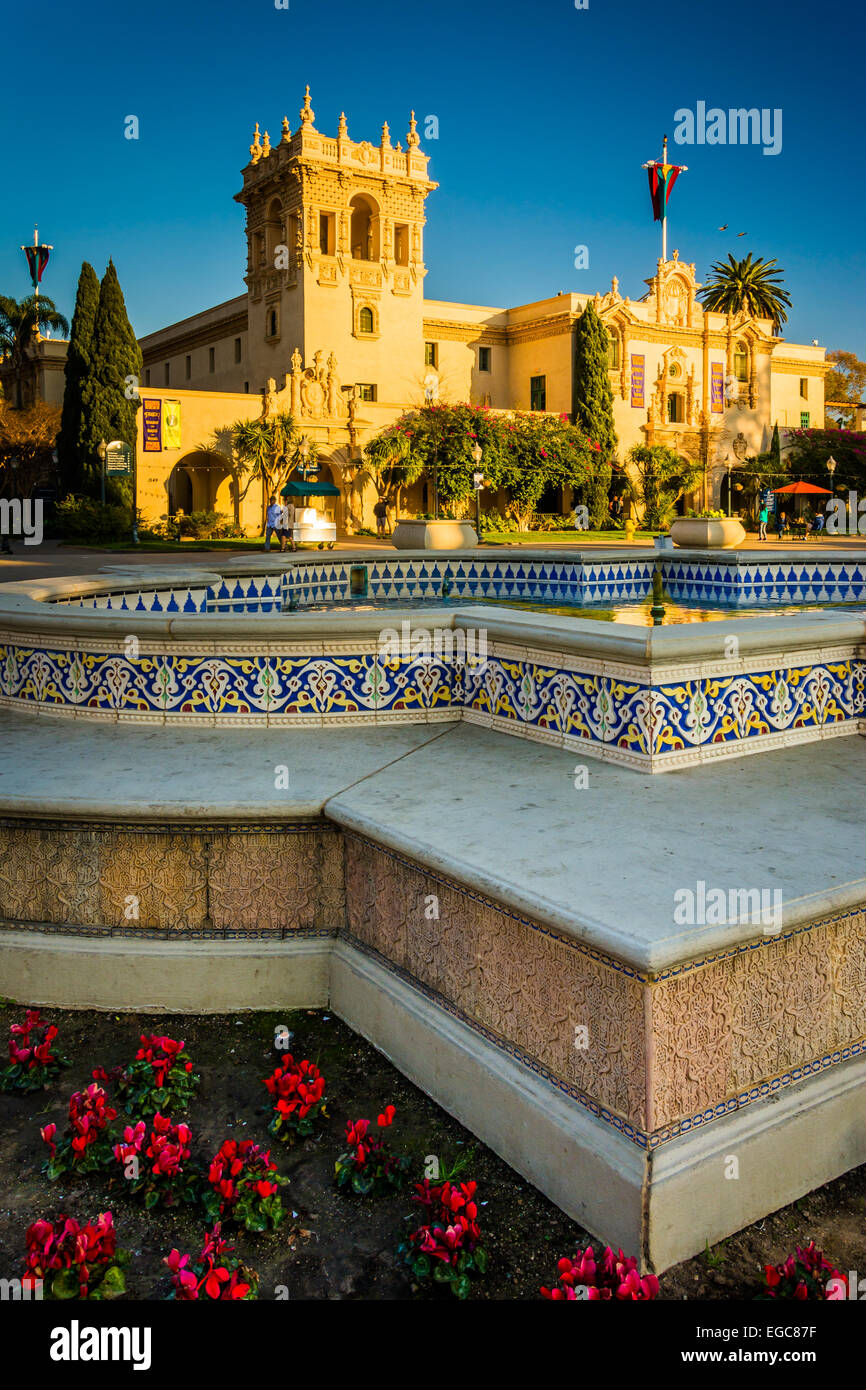 Luce della sera il ristorante Prado, in Balboa Park, San Diego, California. Foto Stock