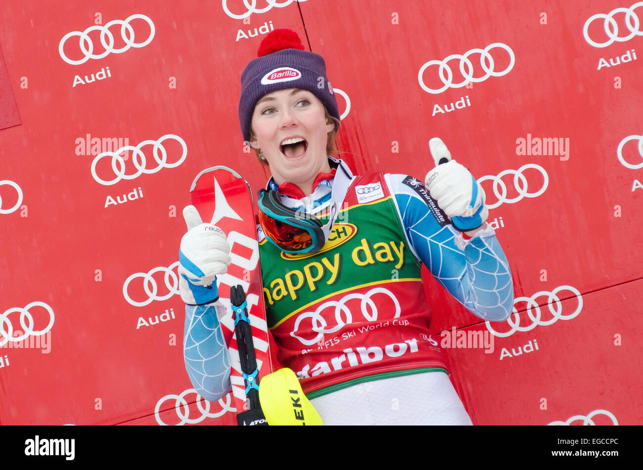 Mikaela Shiffrin (USA) sul podio celebra il suo primo posto di Slalom al cinquantunesimo Golden fox a Maribor. © Rok Rakun/Pacific Press/Alamy Live News Foto Stock