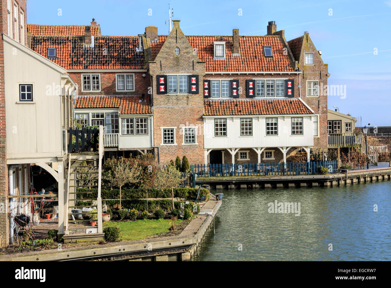 Vista su ''La Mezzaluna" o in olandese chiamato '' De bocht", nella storica cittadina di Enkhuizen, North Holland, Paesi Bassi. Foto Stock