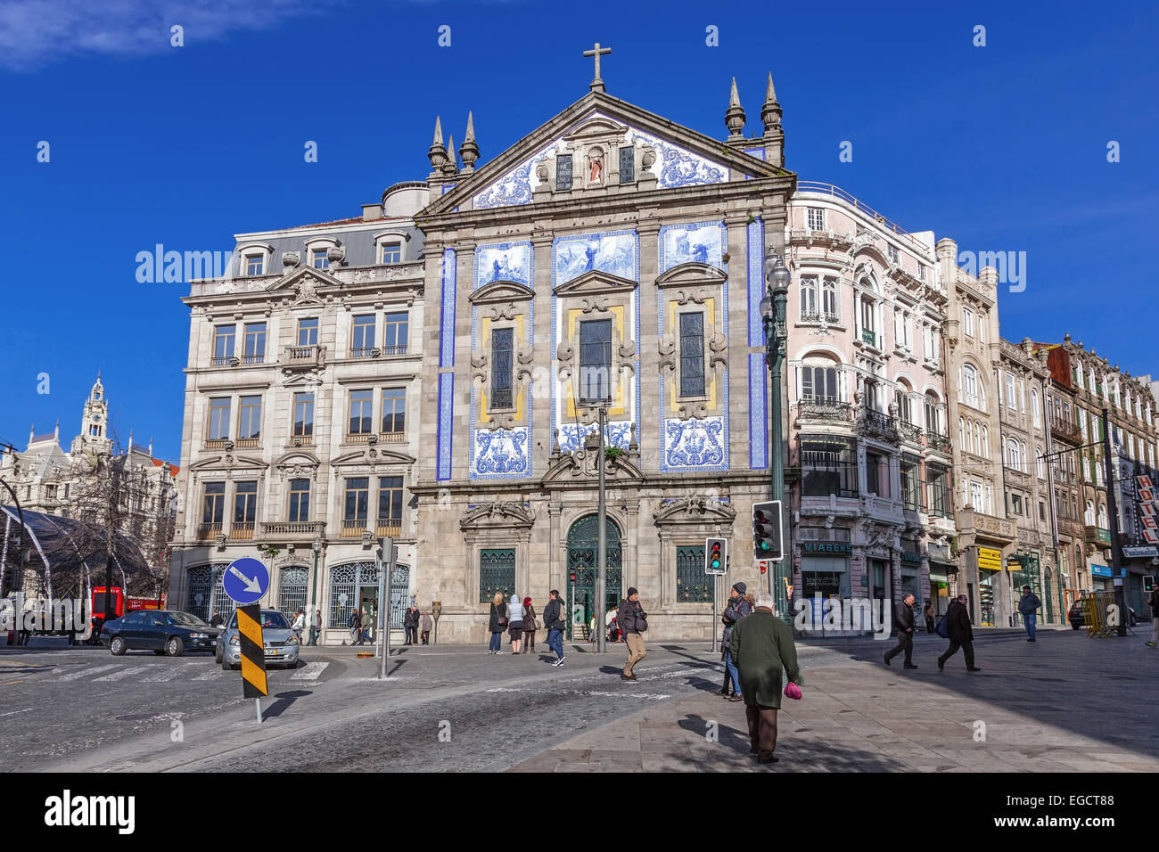 Porto, Portogallo. Santo Antonio dos Congregados Chiesa di Almeida Garrett Square. Architettura Barocca Foto Stock