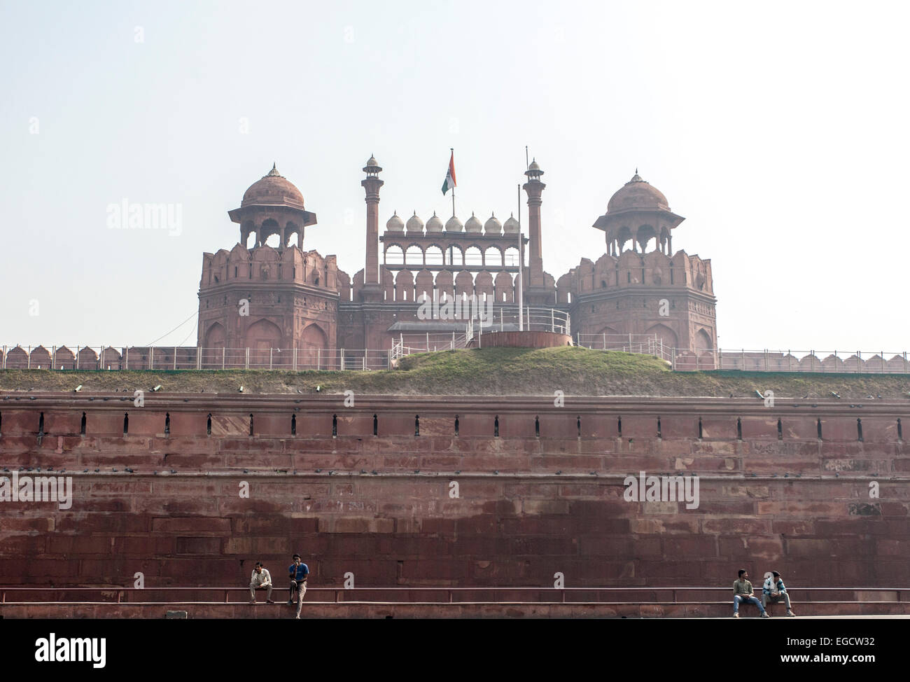 Il Forte Rosso fu la residenza dell'imperatore Mughal dell'India per quasi 200 anni, fino al 1857. Foto Stock