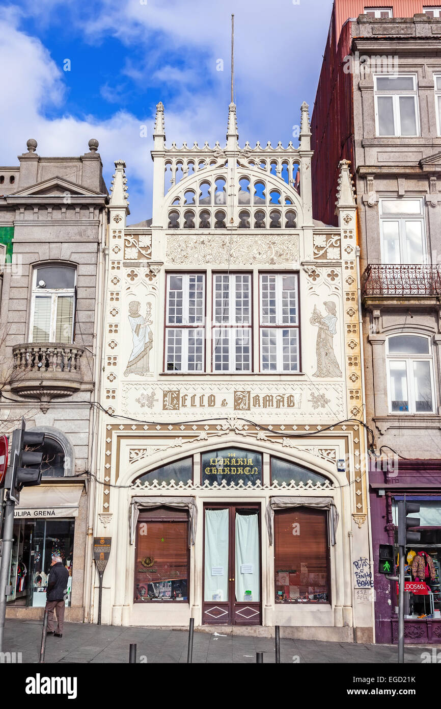 Porto, Portogallo.Il famoso Lello e Irmao Bookstore, considerata come una delle più belle librerie del mondo Foto Stock