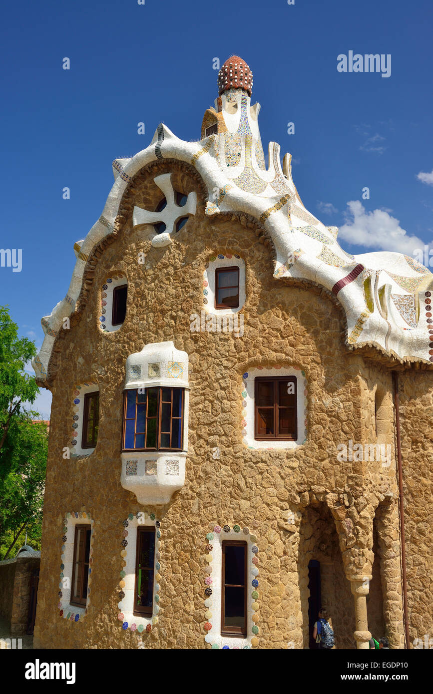 Casa del Guarda, Parco Guell, architetto Antoni Gaudi, Sito Patrimonio Mondiale dell'Unesco Parco Guell, Catalano architettura modernista, Art Nouveau, Barcellona, in Catalogna, Spagna Foto Stock