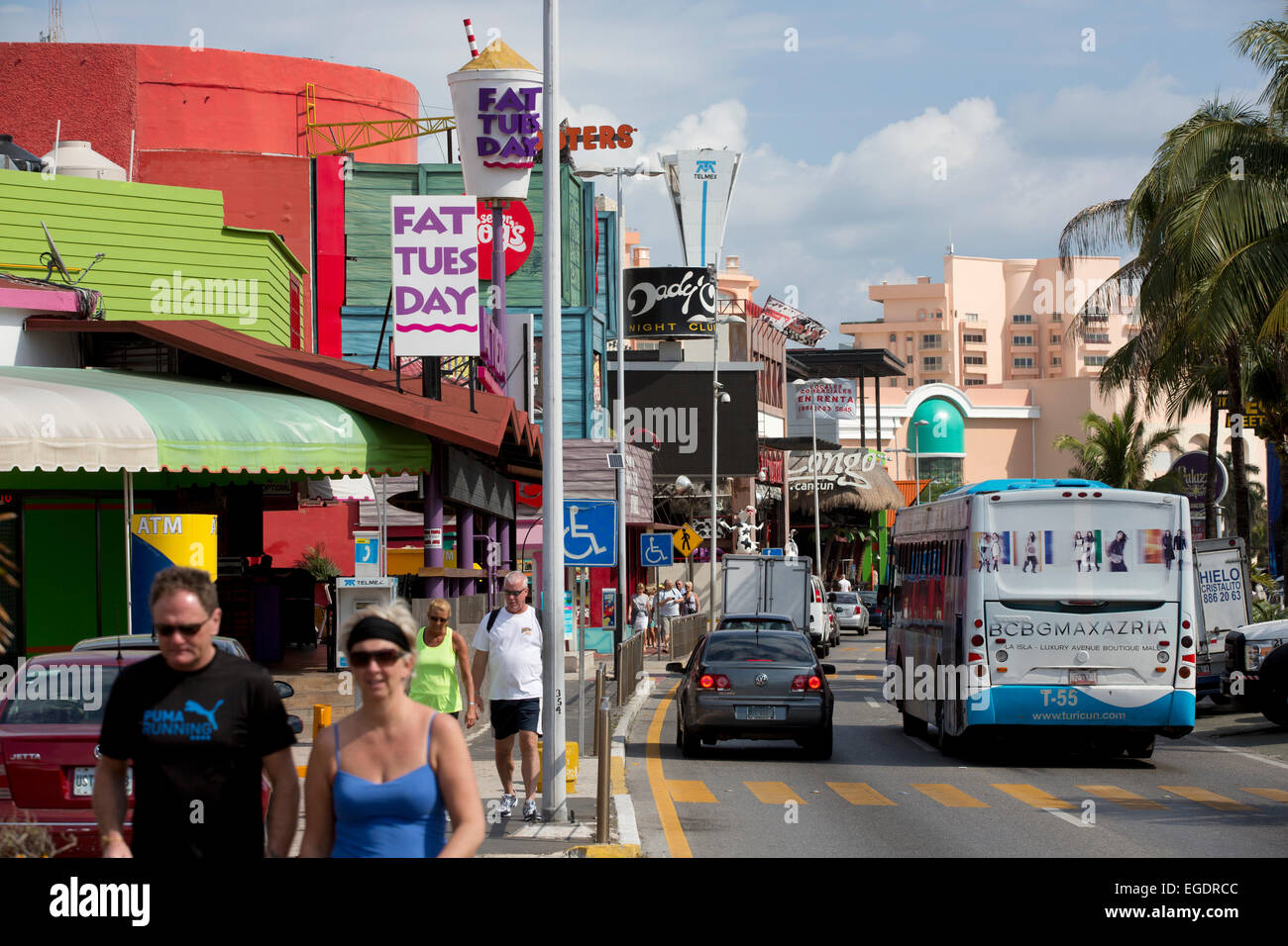 Boulevard Kukulkan nella zona degli hotel di Cancun, Messico Foto Stock