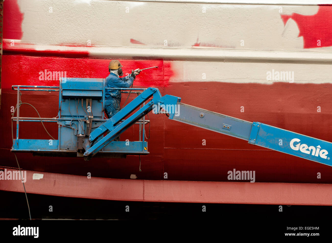 Lavori di ristrutturazione su una barca da pesca di Reykjavik - Islanda Foto Stock