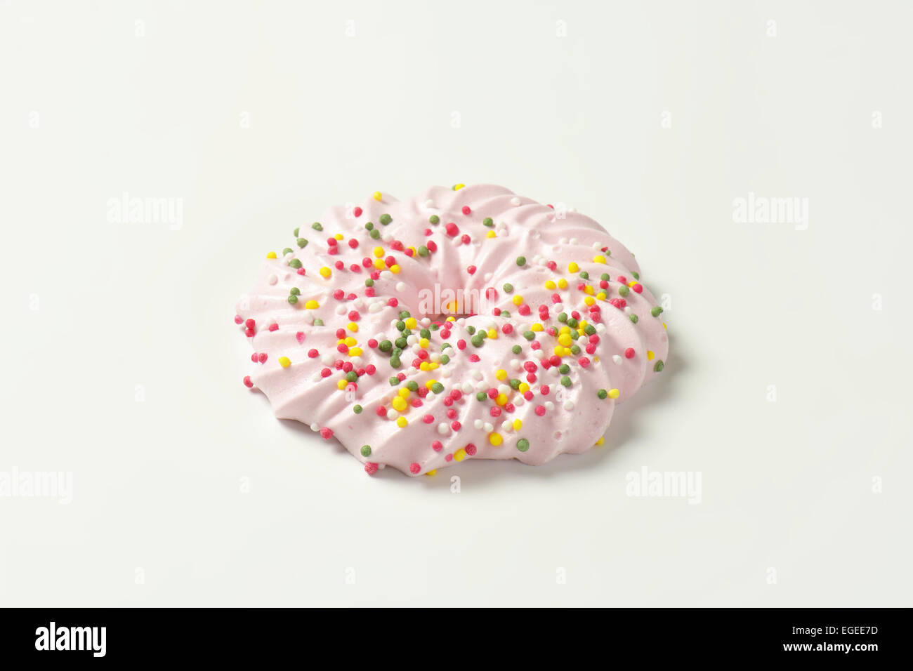 Corona a forma di cookie di meringa condito con un pizzico Foto Stock