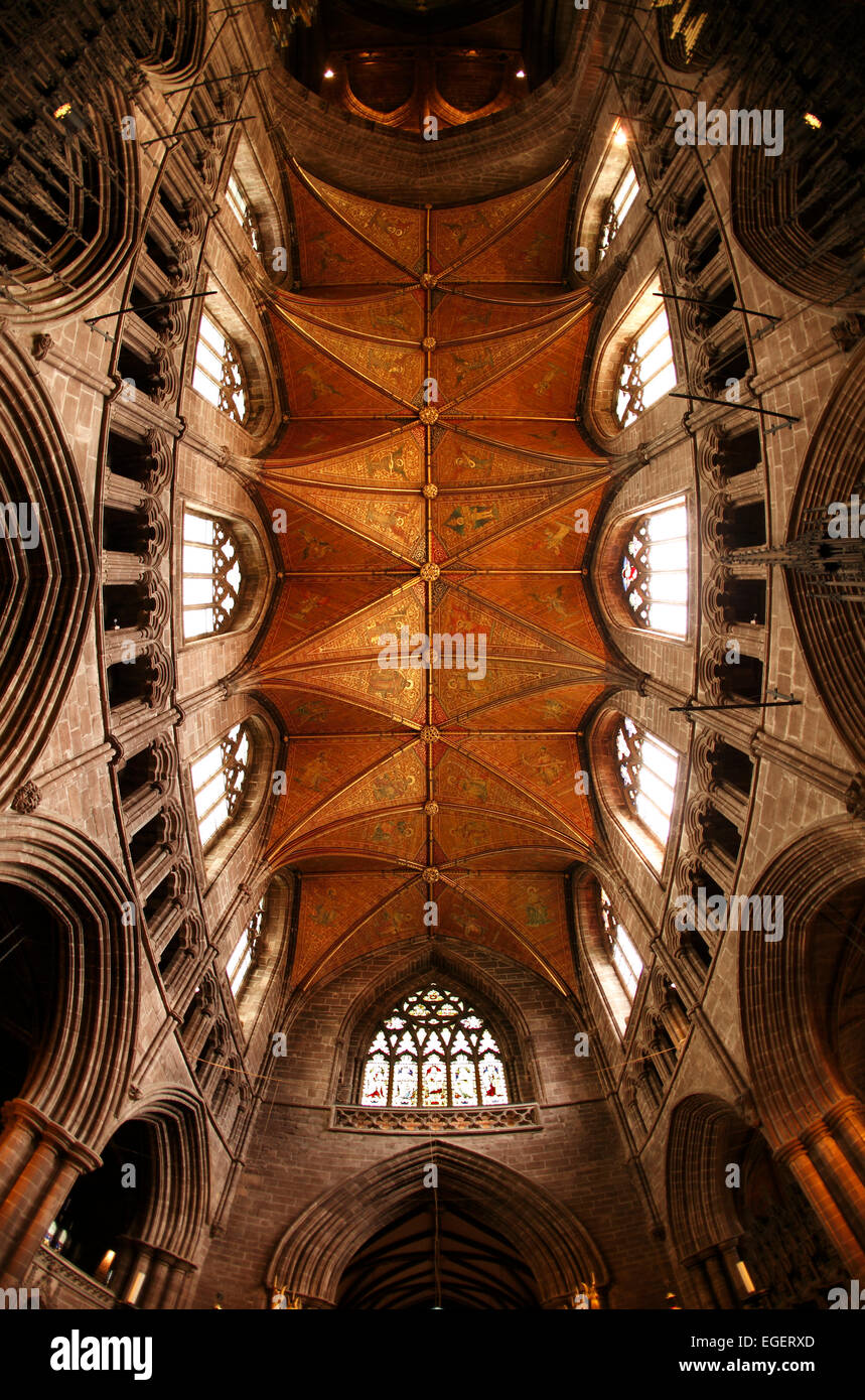 Il legno archivio quadripartita del coro fu ricostruita da George Gilbert Scott Foto Stock