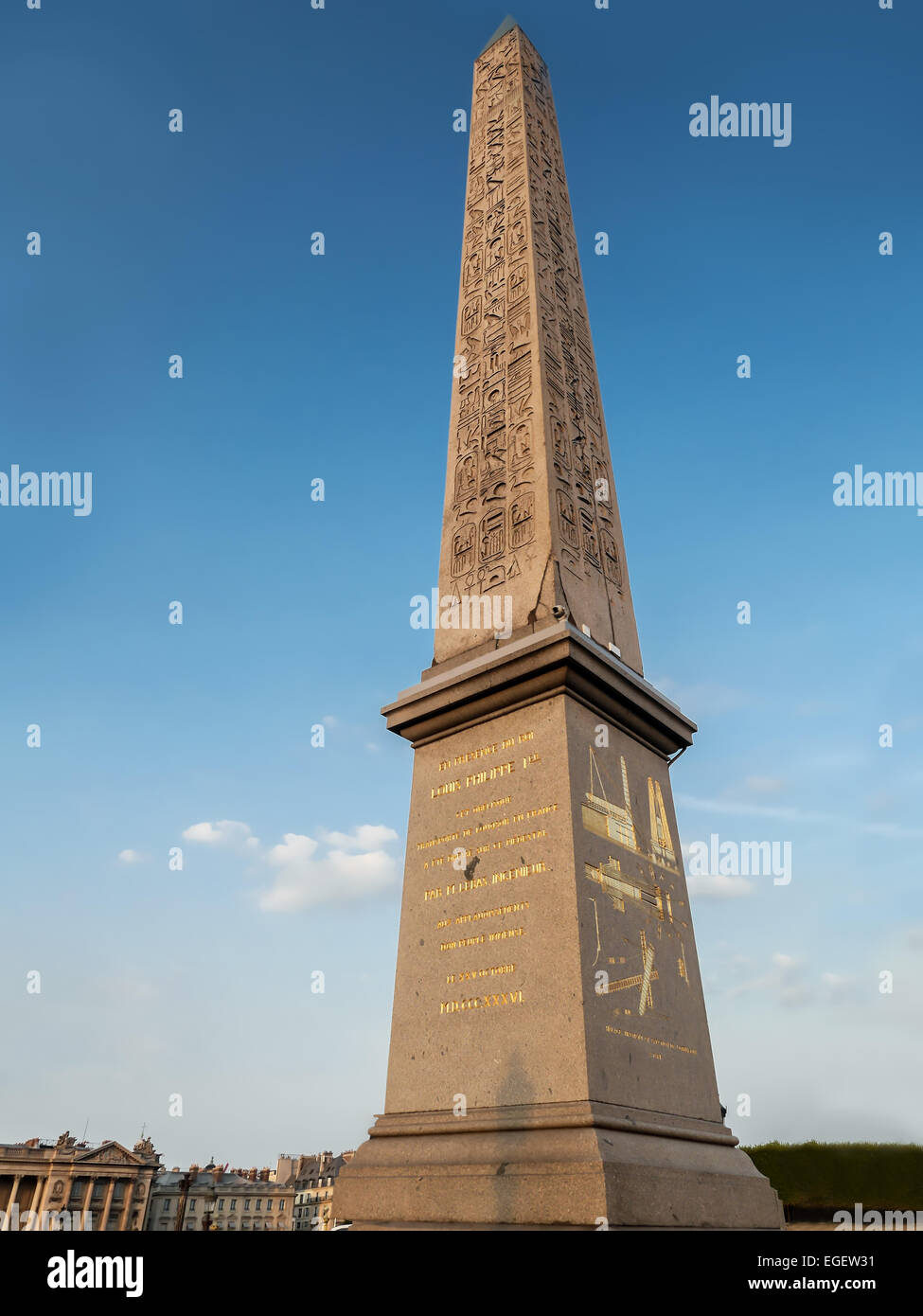 Obelisco di Luxor in Place de la Concorde, Paris, Francia Foto Stock