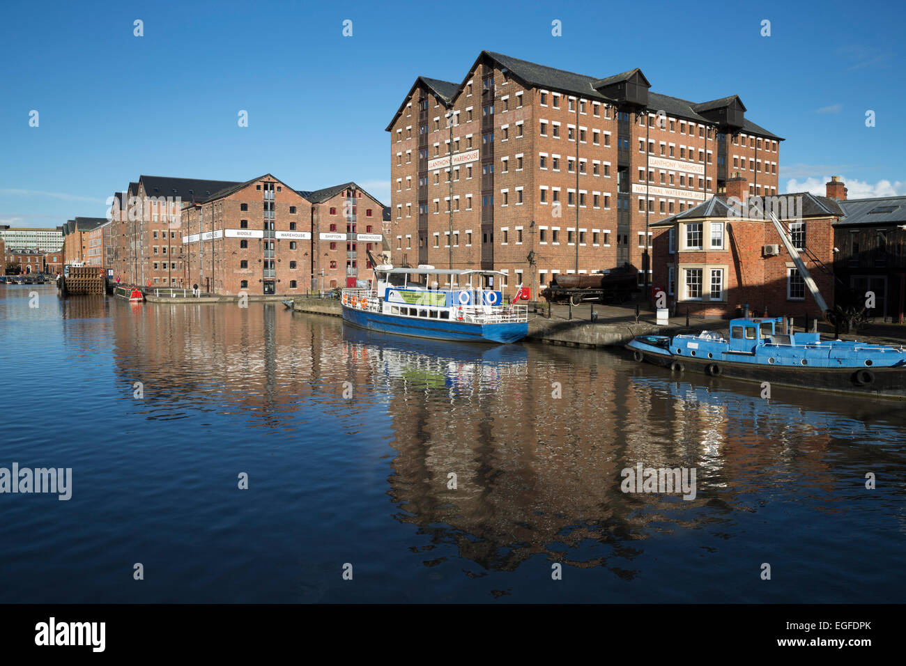 Ex magazzini, Gloucester Quays, Gloucester, Gloucestershire, England, Regno Unito, Europa Foto Stock