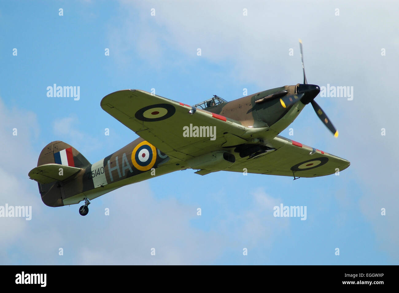 Hawker Hurricane II Guerra Mondiale aereo da caccia della Royal Air Force decolla da Duxford