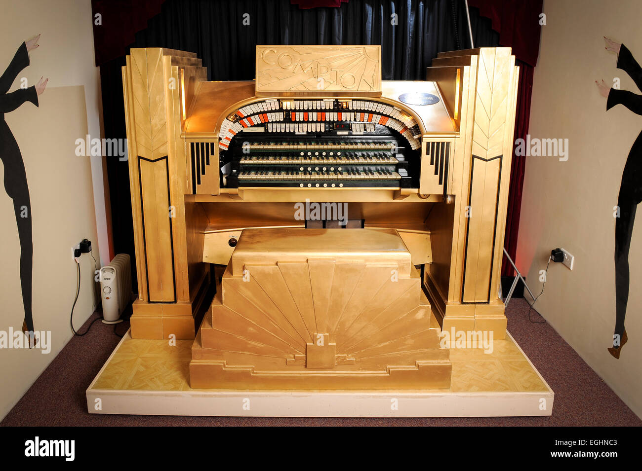 Compton Electric Art Deco organo che è stato restaurato da Simon Martin di Western Super Mare, UK. Foto Stock