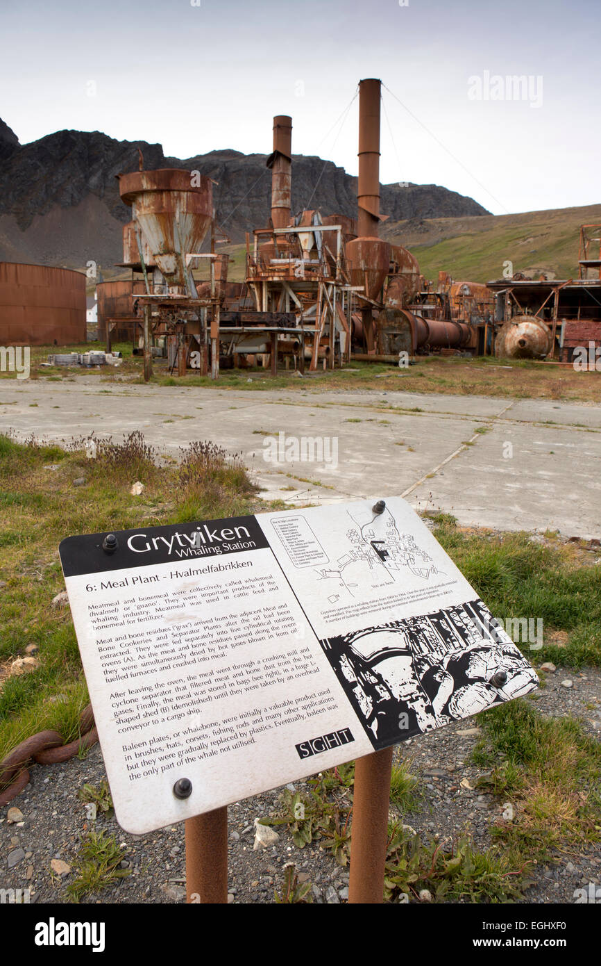 Georgia del Sud, Grytviken, vecchia storica stazione baleniera, impianto di trasformazione della carne informazioni turistiche segno Foto Stock