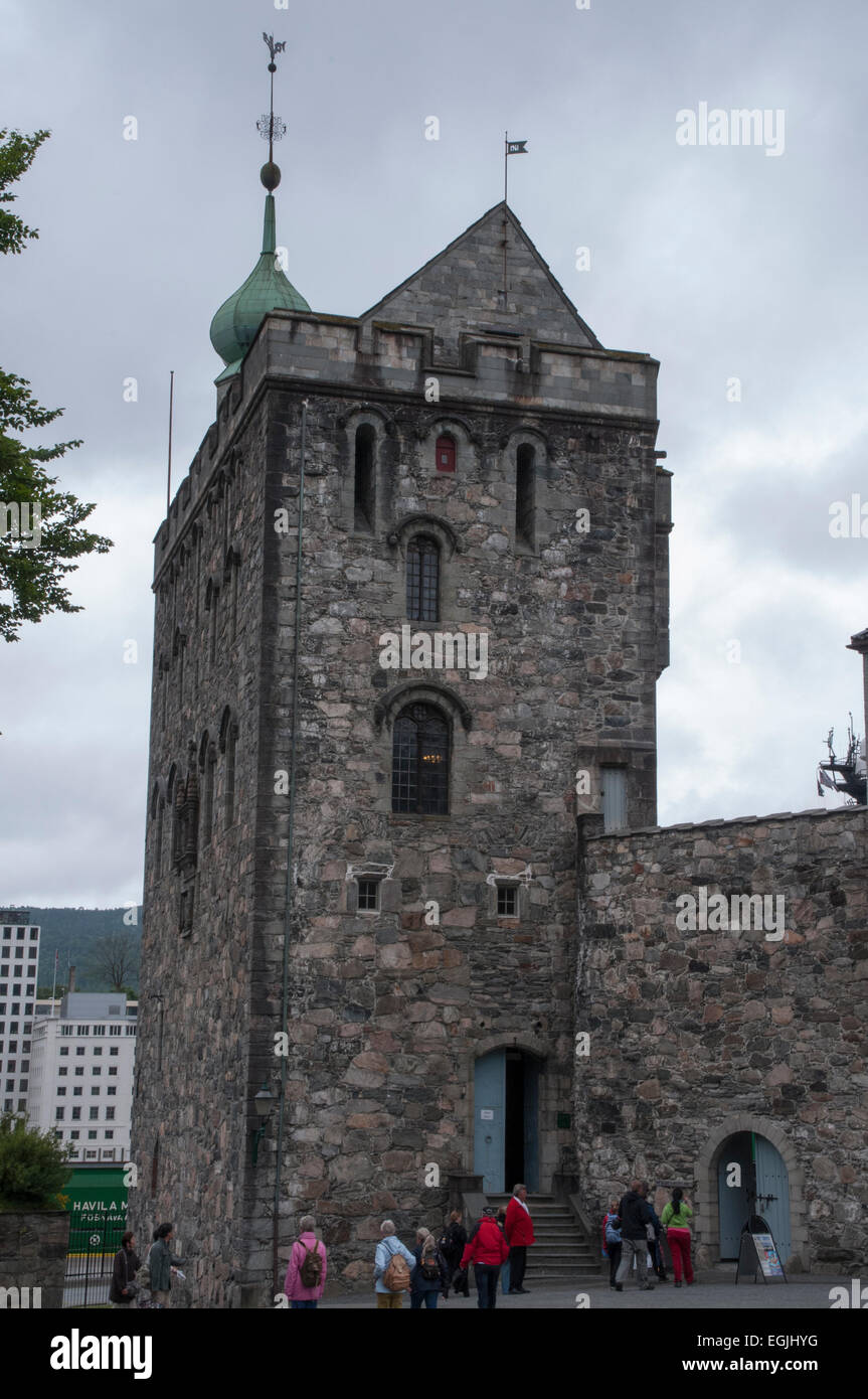 Torre Rosenkrantz è un edificio in fortezza Bergenhus nella città norvegese di Bergen. Le parti più antiche sono databili al 1270 s. Foto Stock