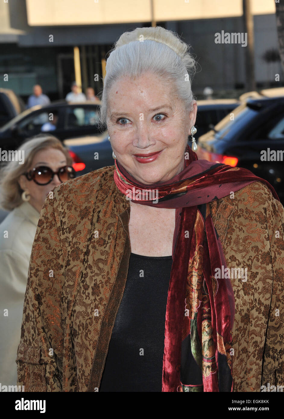 LOS ANGELES, CA - Luglio 24, 2013: Sally Kirkland presso il Los Angeles premiere di 'Blue Jasmine' al Samuel Goldwyn Theater di Beverly Hills. Foto Stock