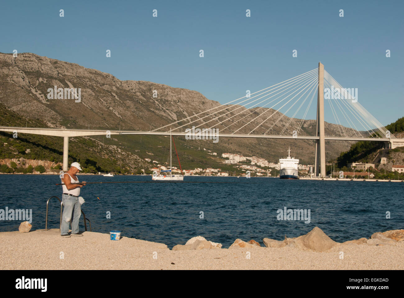 Croazia, Dubrovnik; Babin kuk; PESCA NEL MARE ADRIATICO Foto Stock